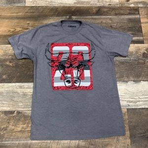 Chicago Bulls # 22 T-shirt size medium